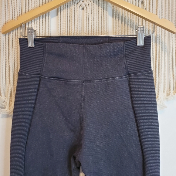 AERIE Large Offline Black Seamless High Rise Ribbed Athletic Leggings sz L - Picture 5 of 9